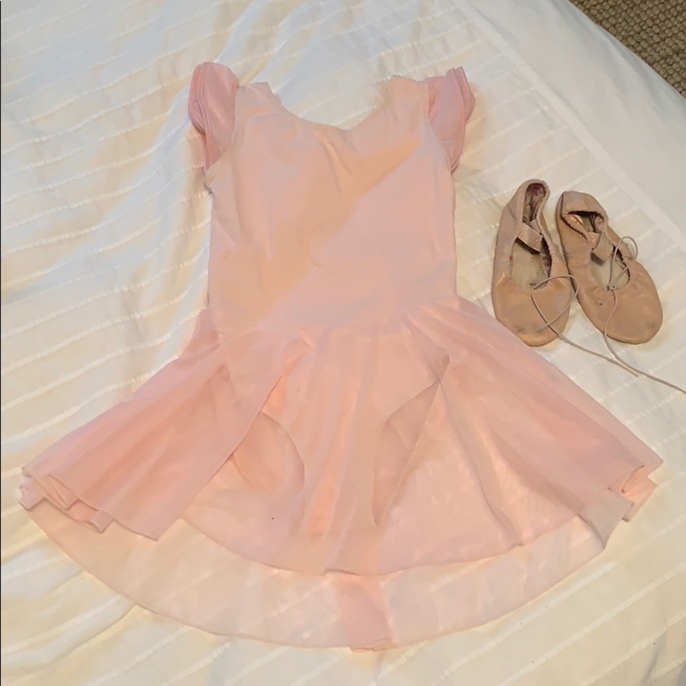 Like new Ballet set! Tutu & ballet shoes